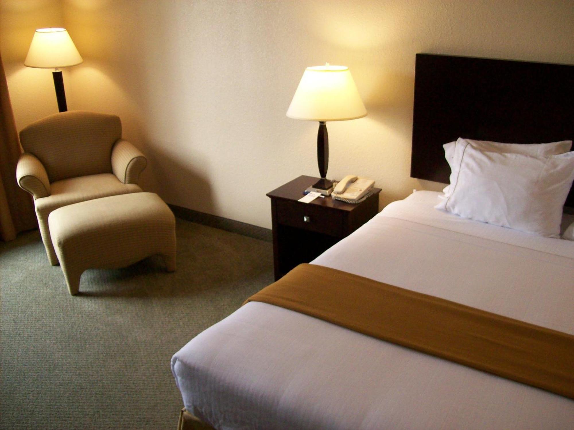 Holiday Inn Express Hotel & Suites Athens By Ihg Exteriör bild