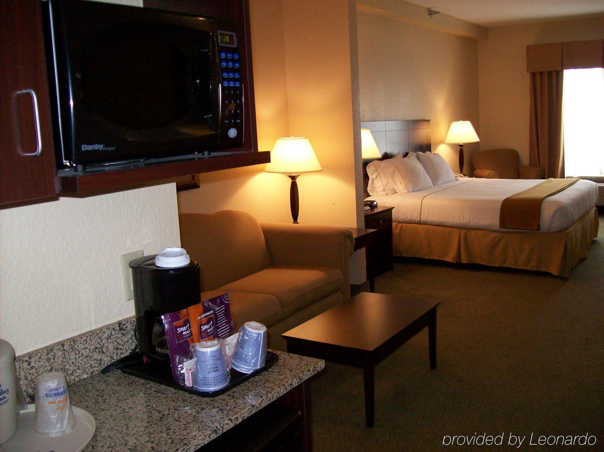 Holiday Inn Express Hotel & Suites Athens By Ihg Rum bild